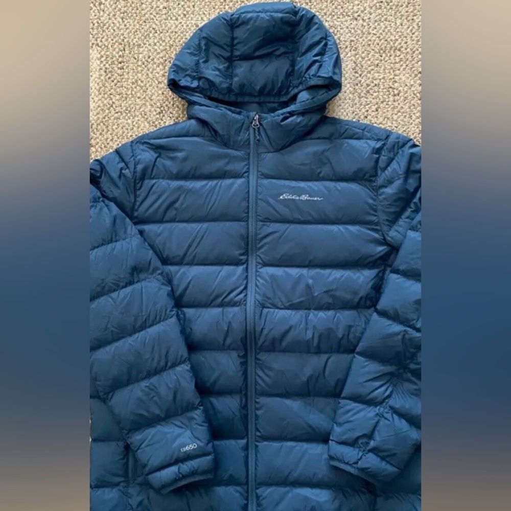NWT: Eddie Bauer Hooded Down Jacket: 650 Fill- Women’s Medium/Men’s Small